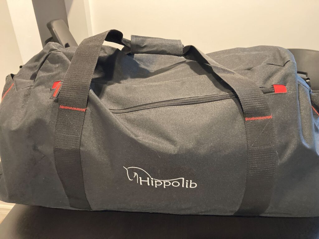 Sac noir avec une broderie Hippolib / black bag with a Hippolib embroidery