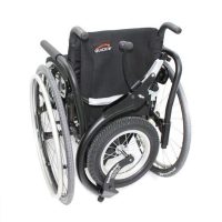 Système de fixation FreeWheel pour l'arrière du fauteuil FreeWheel attachment for the back of the wheelchair